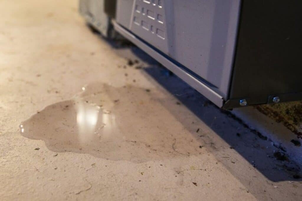 how to stop water leaking from hvac